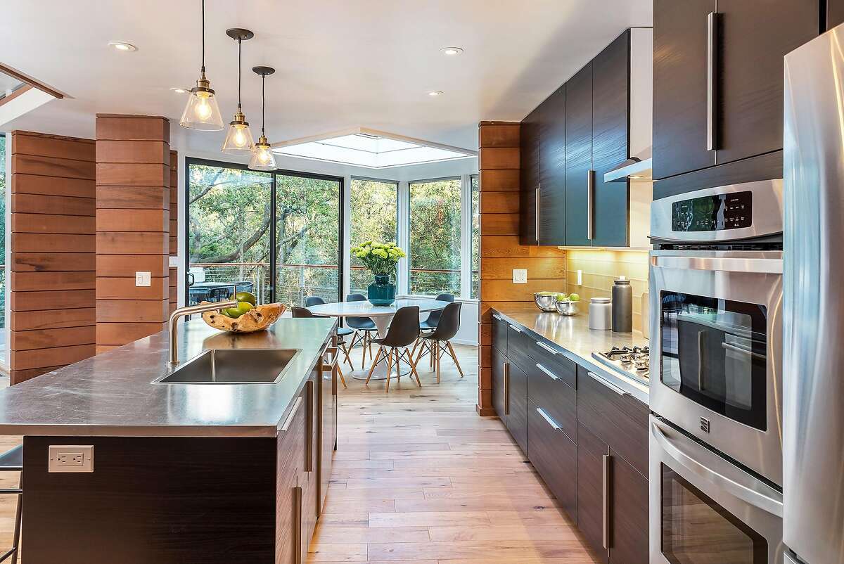 Midcentury Modern luxury in Santa Rosa