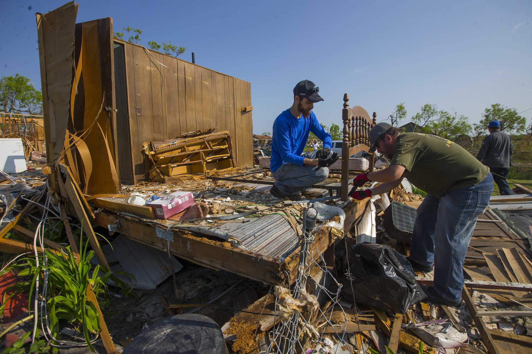 Lowe’s hiring 200 employees in Houston, South Texas to meet Harvey demand