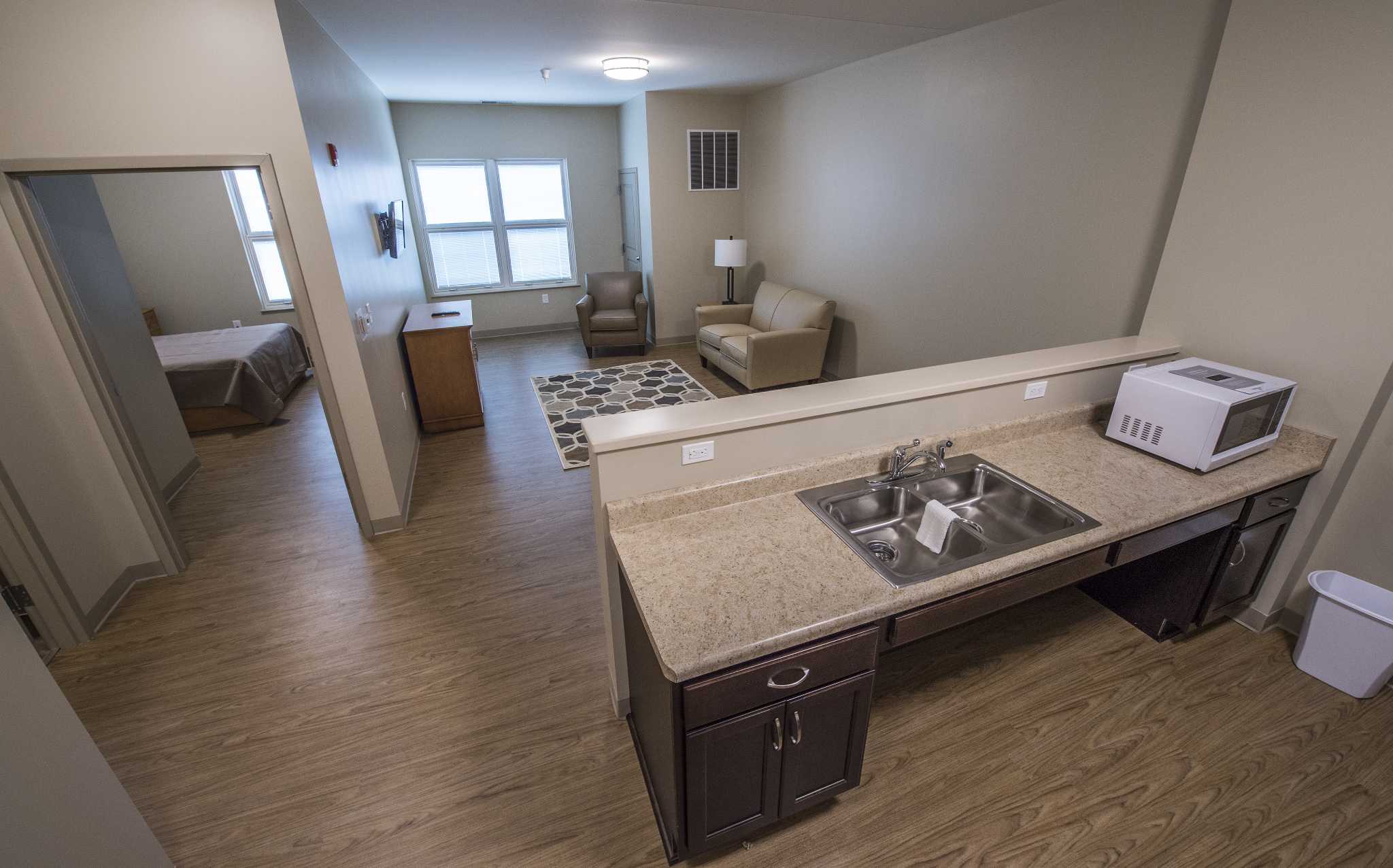 Photos Allen Apartments open