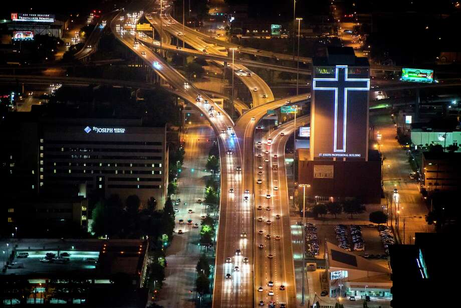 Illuminated Crosses On Pierce Elevated Building Are Coming Down Boxer Property Is Planning To Make Over The Exterior Of St Joseph Professional