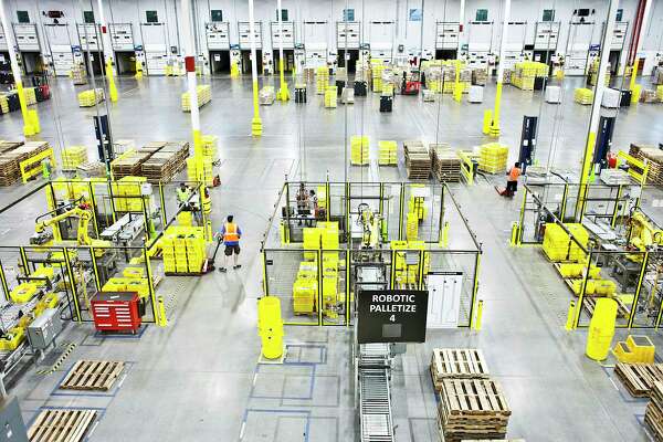 Amazon Robots Disrupting Distribution Networks Houstonchronicle Com