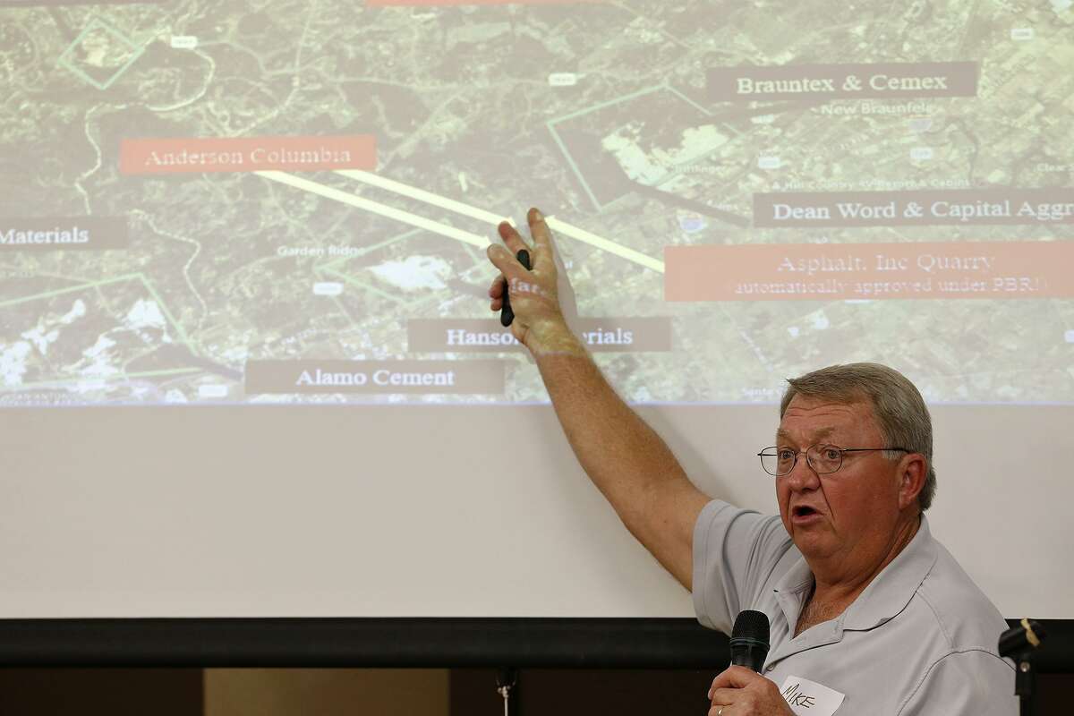 Mike Zimmerman speaks during the Friends of Dry Comal Creek community awareness meeting held Thursday Oct. 5, 2017 at the Bulverde-Spring Branch Activity Center in Bulverde, TX. The meeting was on Vulcan Materials Company's application for an air quality permit from the Texas Commission on Environmental Quality (TCEQ), for a rock crushing quarry at the intersection of Highway 46 and FM 3009 in Comal County.