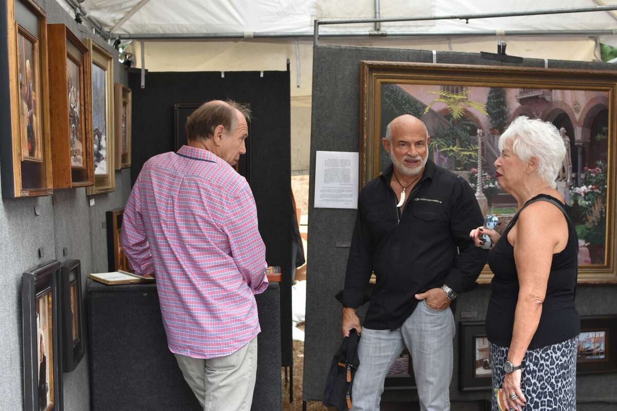 The annual Greenwich Outdoor Arts Festival took place at the Bruce Museum on October 7-8, 2017. Festival goers enjoyed fine contemporary art as well as demonstrations, family art activities, a children's drawing contest and food. Were you SEEN?