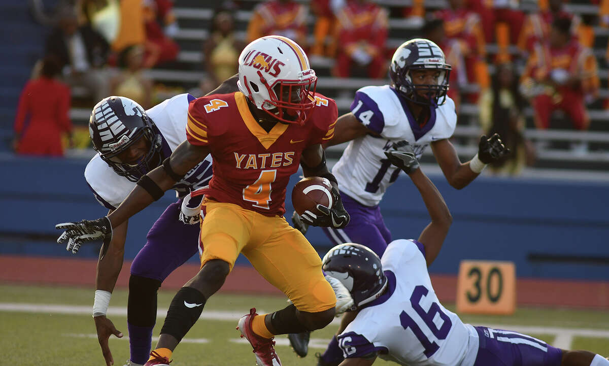 Lamar Texans rout Dobie Longhorns, cap nondistrict schedule