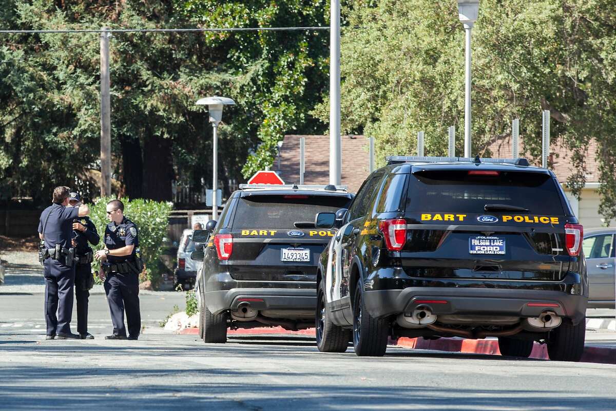 Suspect in double stabbing at BART station surrenders to police