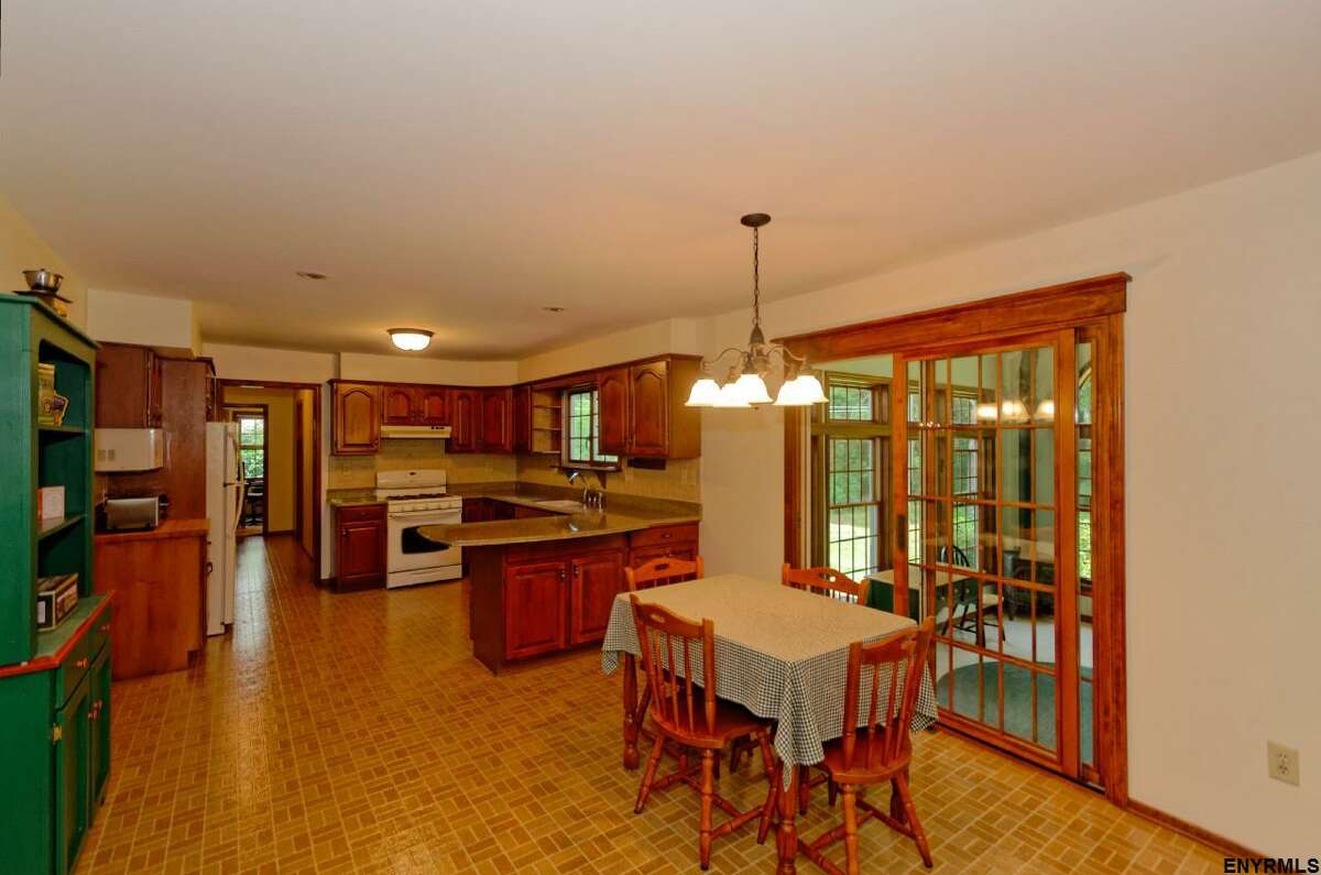 Capital Region homes with threeseason rooms