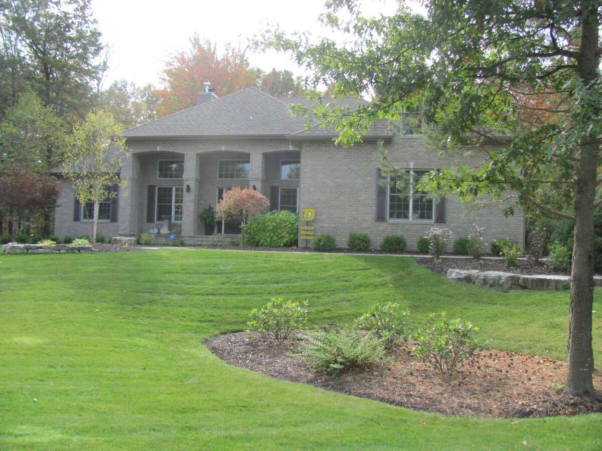 House Hunting 2166 E. Mockingbird Lane, Larkin Township