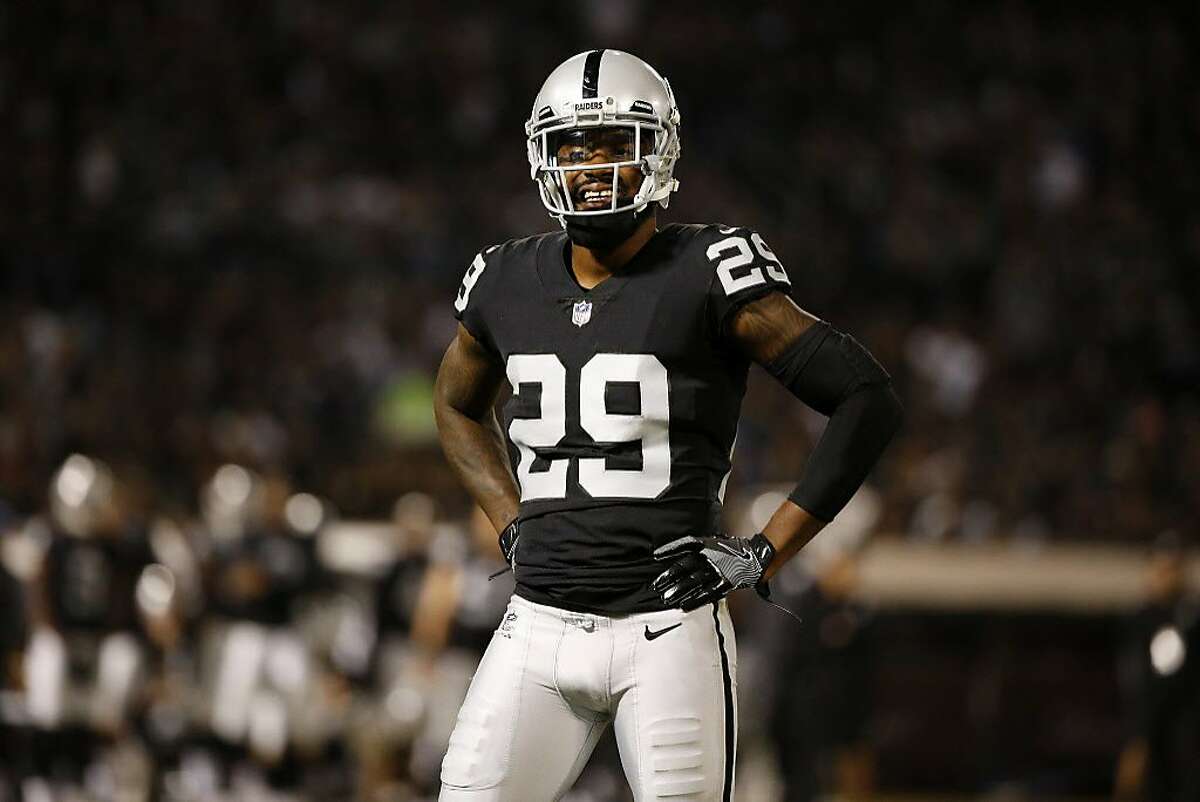 Raiders CB Amerson, RT Newhouse among inactives against Patriots