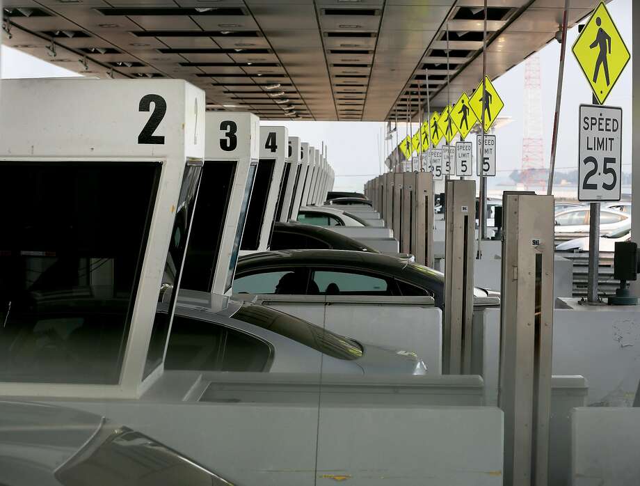 Fatal crash at Bay Bridge toll plaza shuts down multiple lanes SFGate