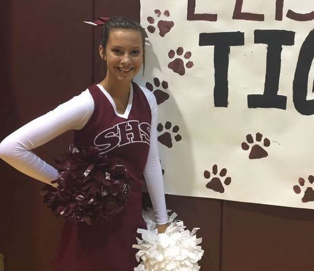 cheerleader-teen-model-thumbnail-gallery
