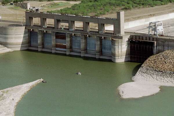 Five of six Rio Grande dams have ‘urgent’ safety concerns - ExpressNews.com