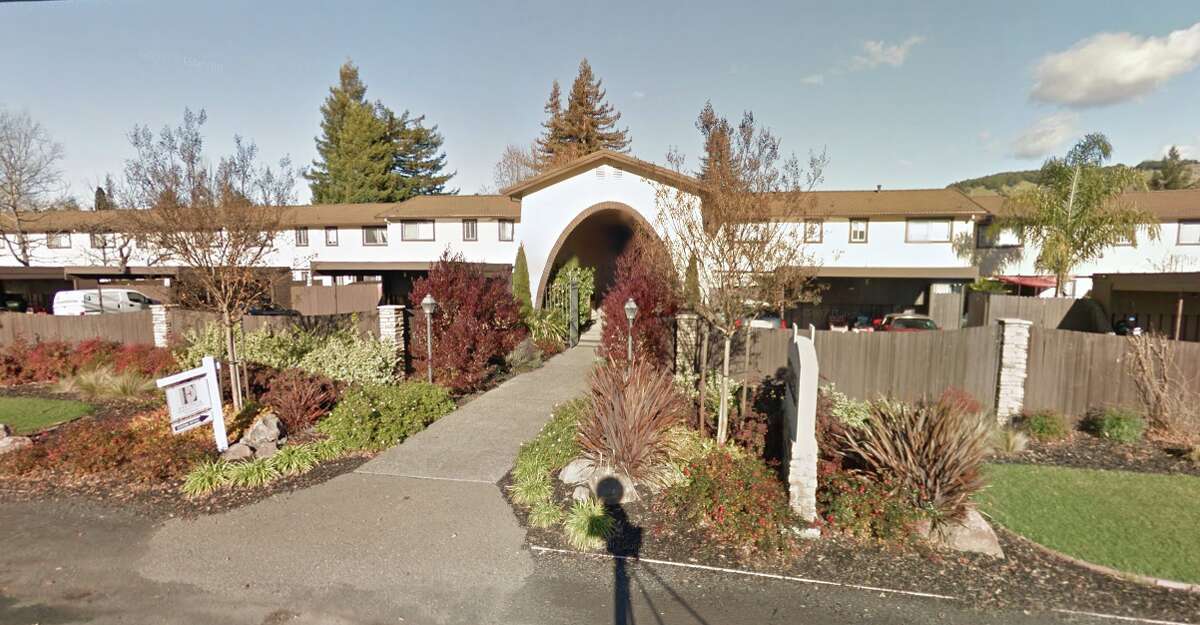 Estancia Apartment Homes on Old Redwood Hwy. in Santa Rosa, Calif. via Google Maps Street View, Jan 2017.