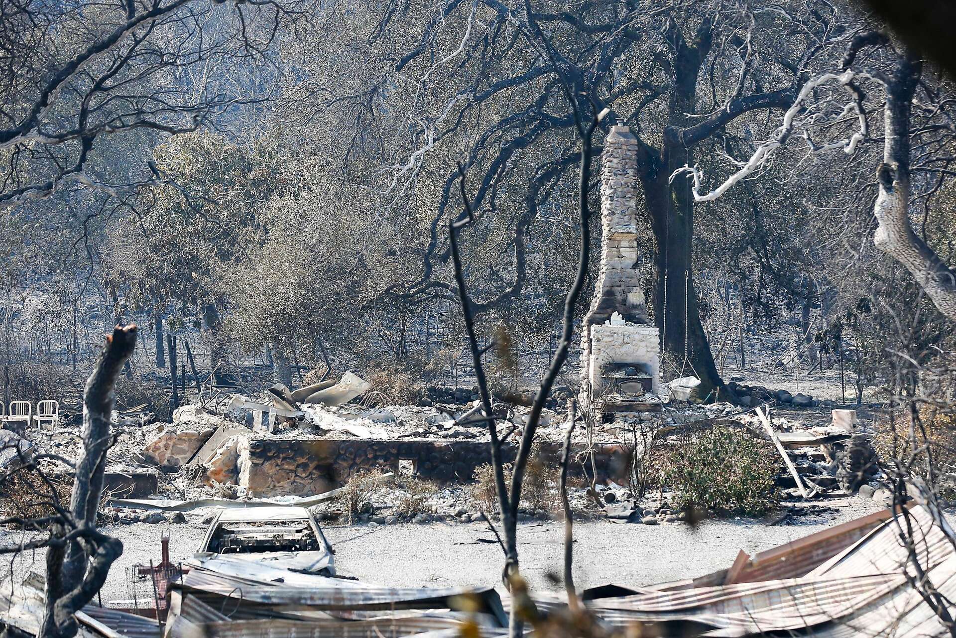 Firefighters fully contain deadly Atlas Fire