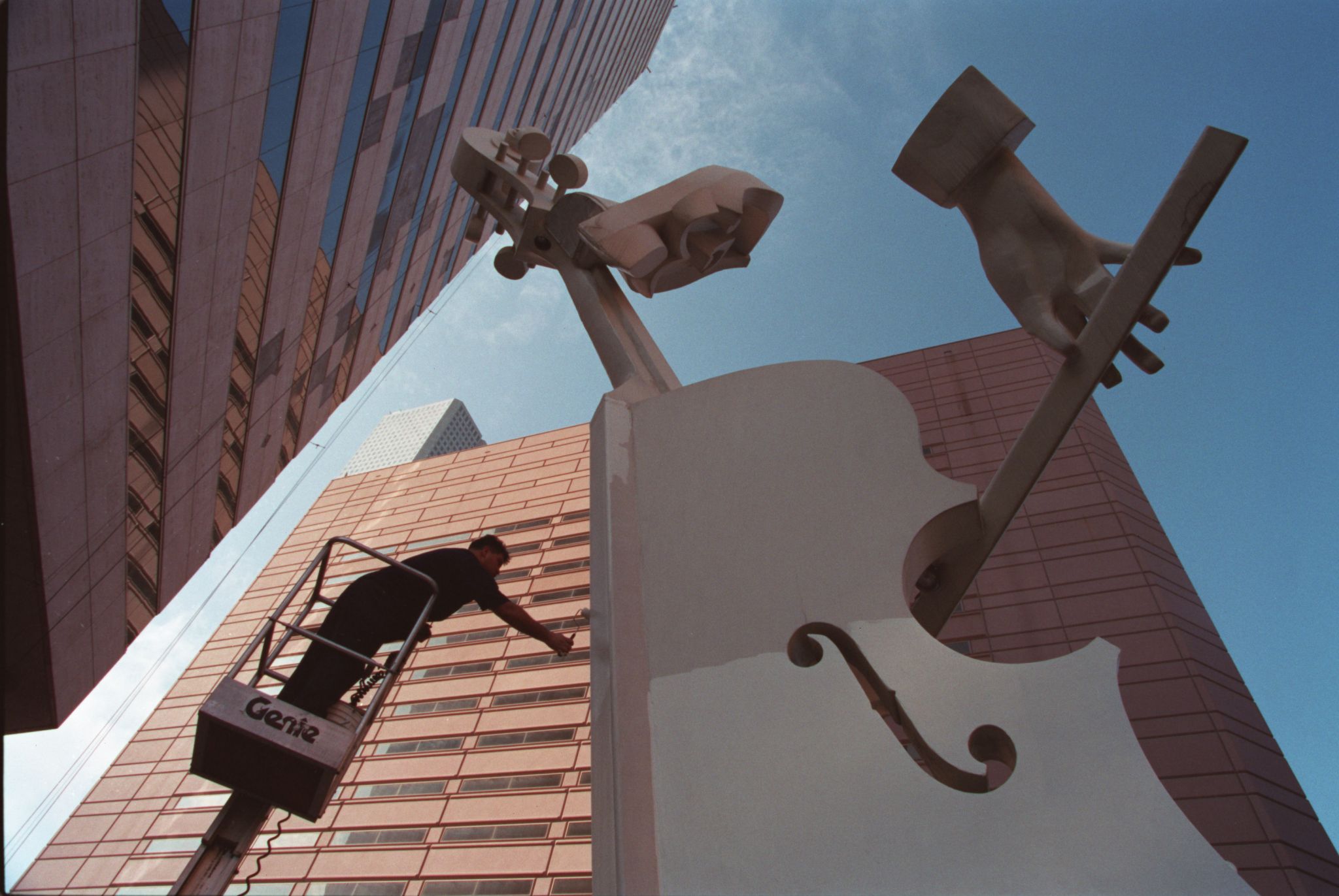 Popular Downtown Houston Statue Making A Move Houston - 