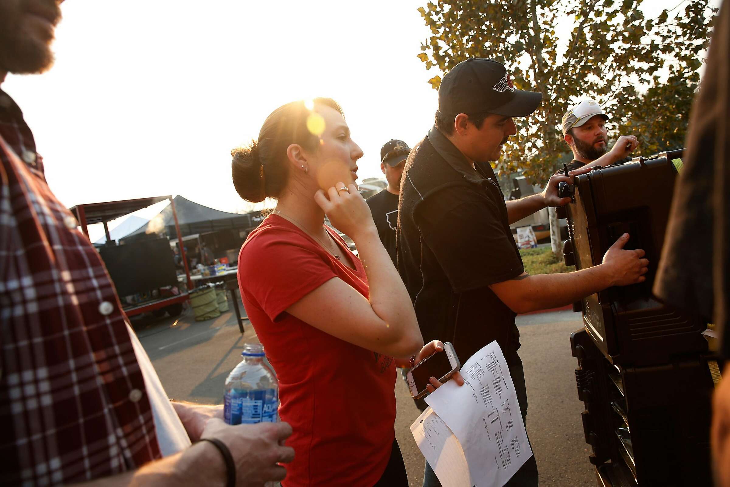 In Wine Country, chefs leave behind homes to feed fire victims