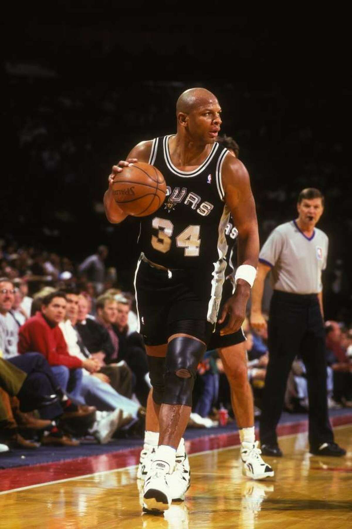 Cummings tore his anterior cruciate ligament in his knee during a pickup game in the 1992-93 off season and would miss 74 games that season.