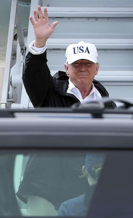 Trump S Changes To Health Insurance Sow Confusion San Antonio President Donald Trump Photographed When He Arrived At The Corpus Christi International Airport In August