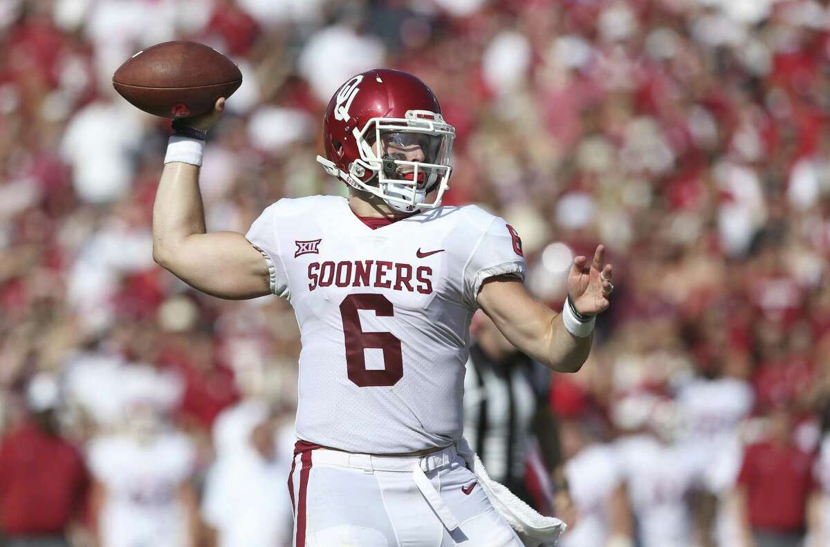 Mayfield's late TD pass for OU holds off UT