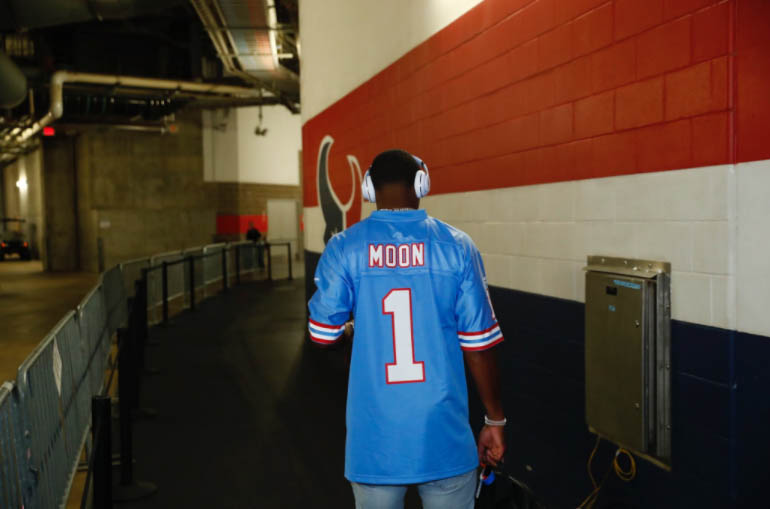 How an Oilers' Warren Moon throwback jersey linked LeBron James to his  agent Rich Paul
