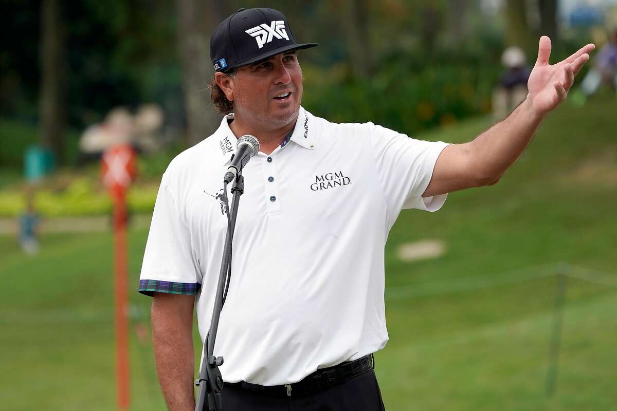 Pat Perez wins PGA Tour's CIMB Classic by 4 strokes