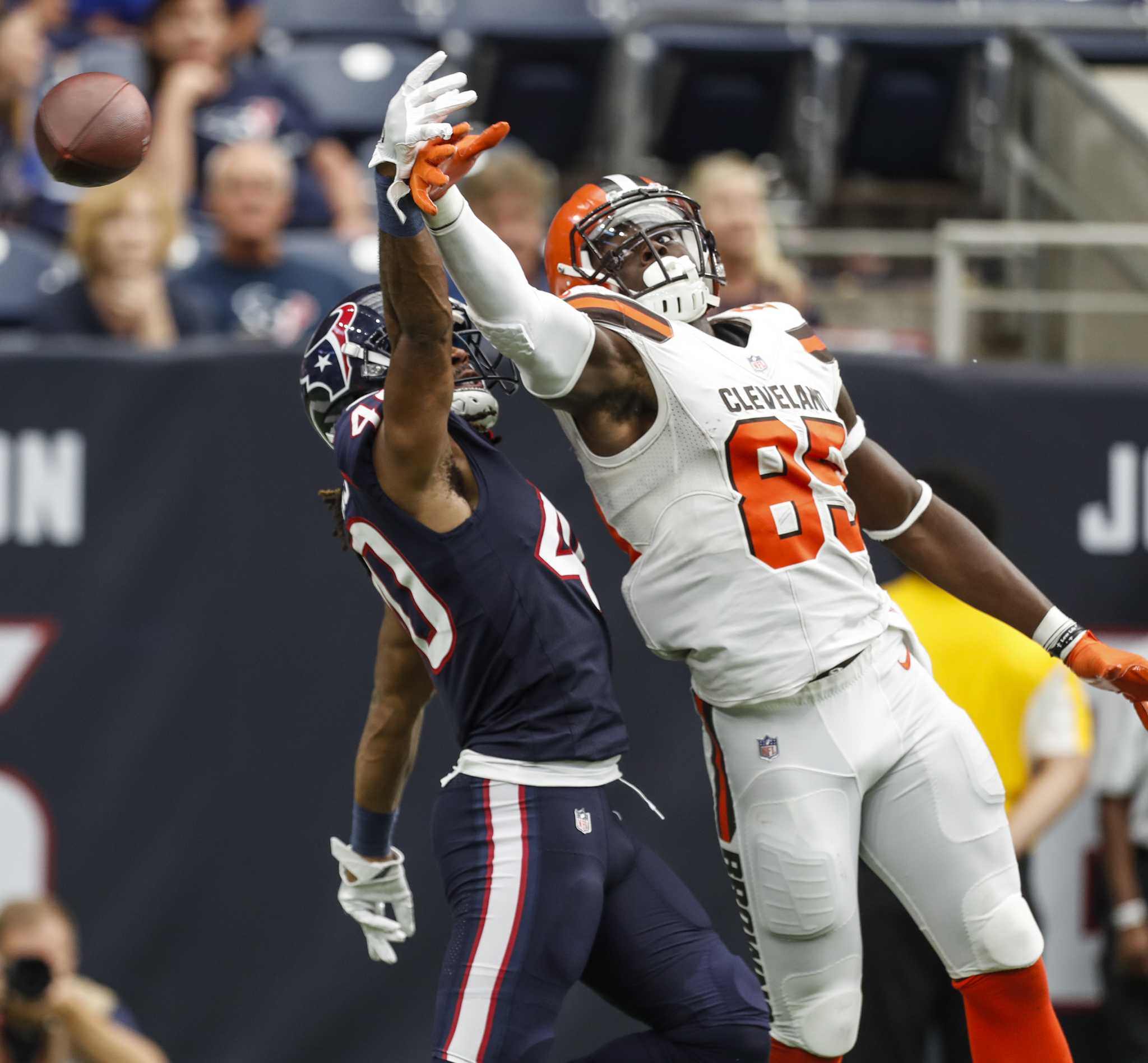 Houston Texans QB Deshaun Watson wears throwback Warren Moon