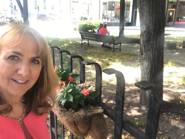 20 things you don't know about me: Benita Zahn - Vimarsana News