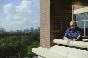 McCombs headed efforts to build San Antonio’s iconic tower to...