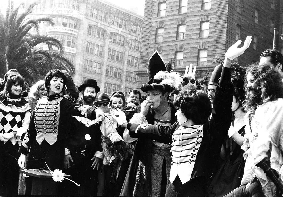Mime Robert Shields and Lorene Yarnell get married in front of a large crowd at Union Square ,October 27, 1972 Scott Beach would perform the ceremony photo ran 10/28/1972, p. 2