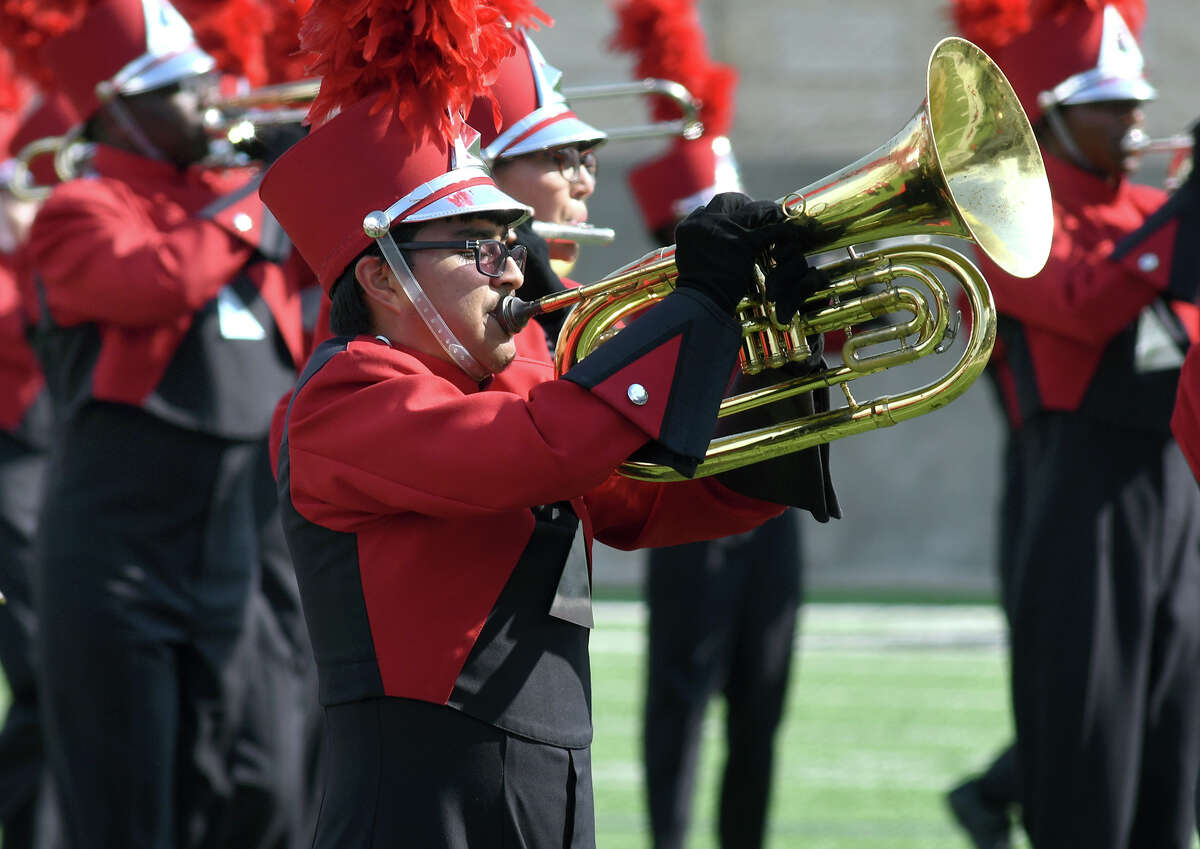 Photos 'Battle at the Berry' marching band contest