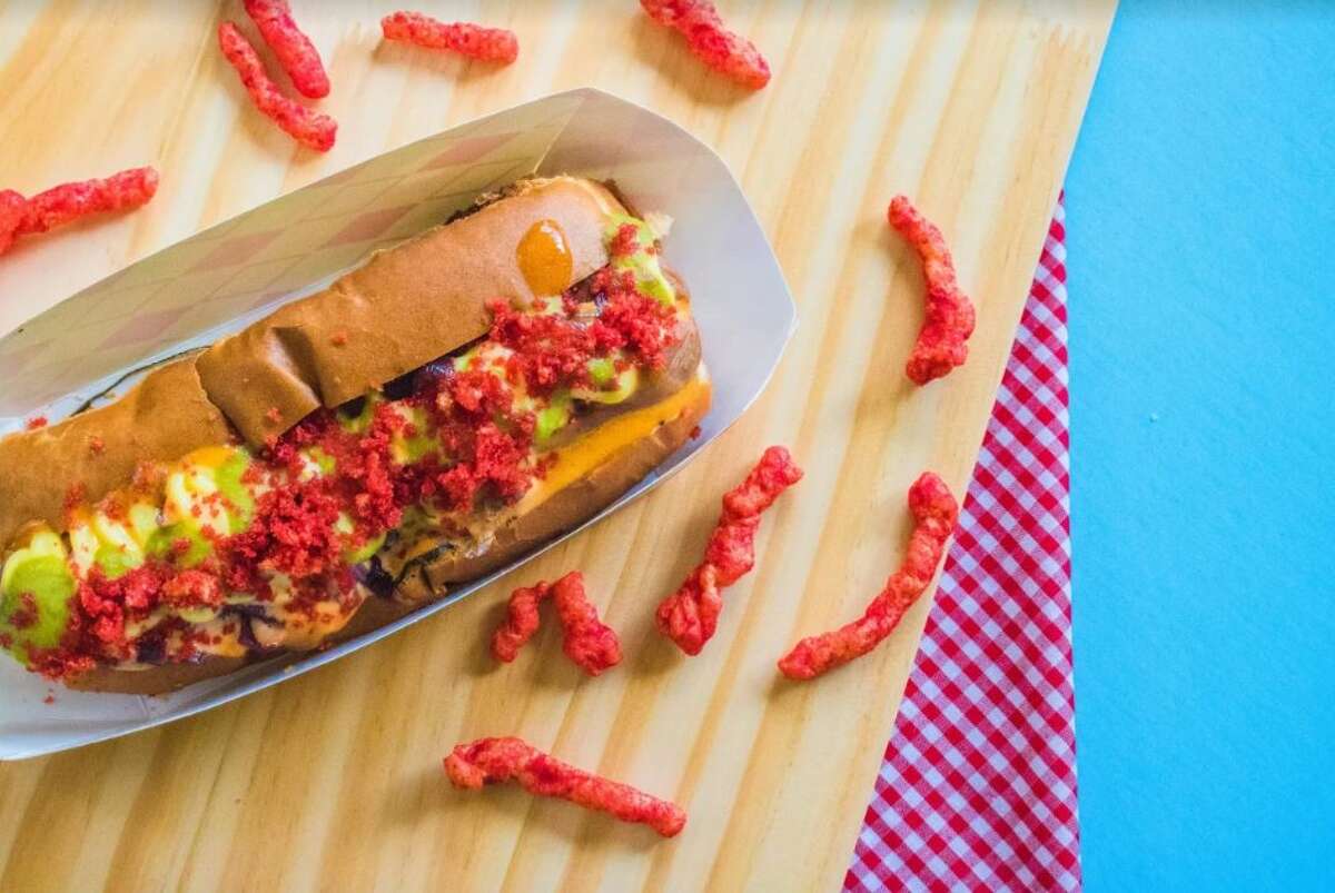 UT, UH trio set to debut Asianinspired gourmet hot dog food truck