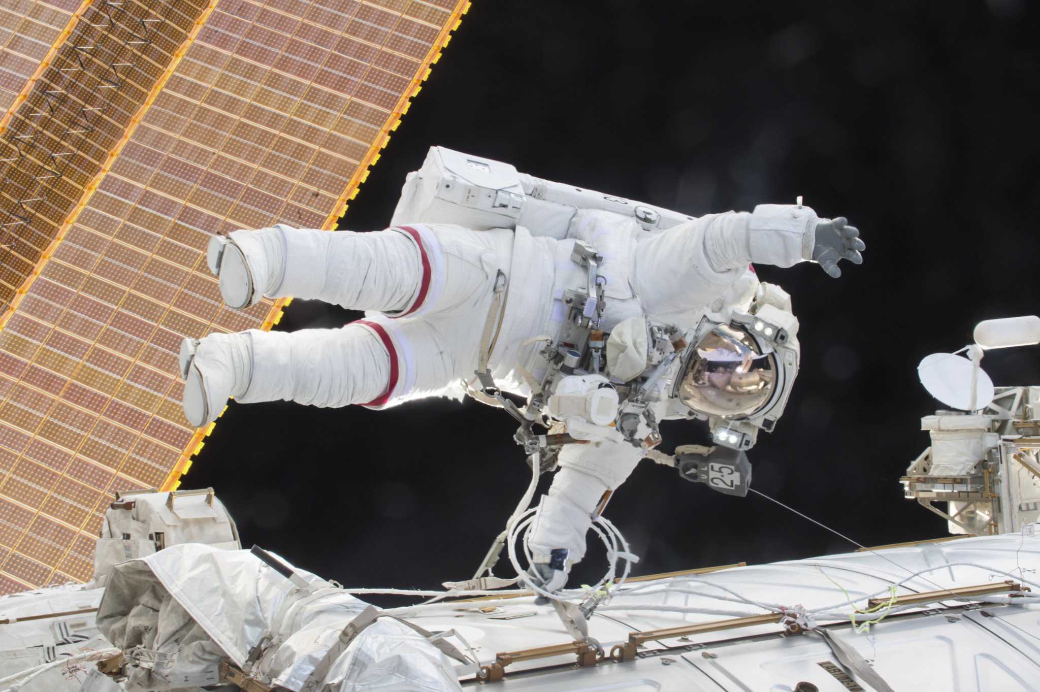 human-exploration-and-the-international-space-station-and-can-work-in