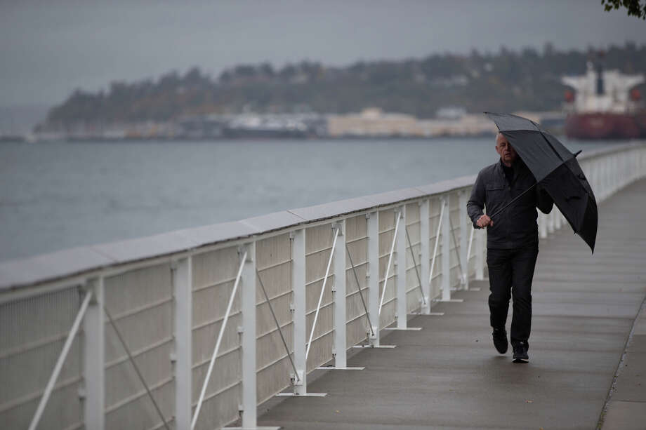April showers Rain moving in over Seattle Friday to last all weekend