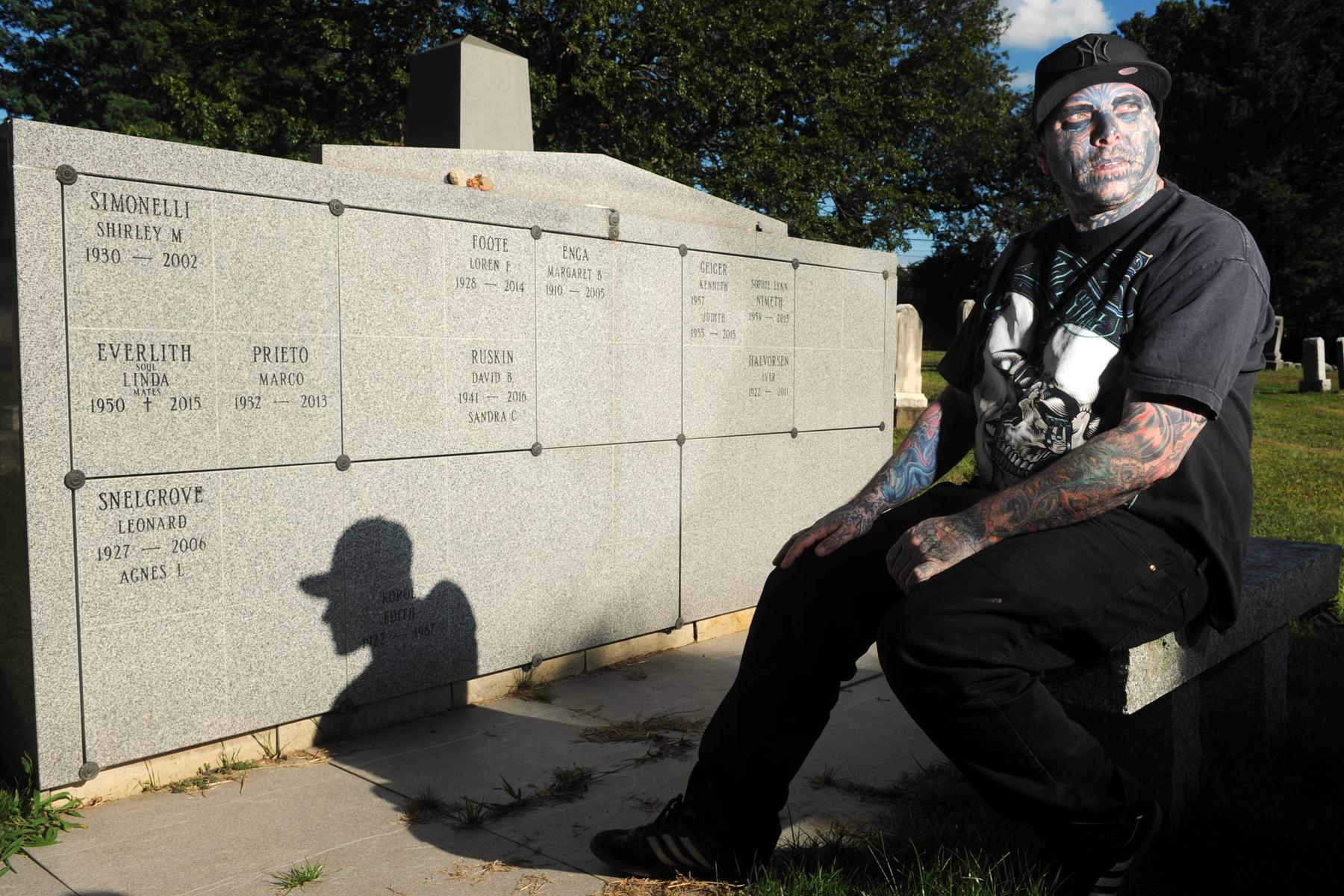 Accused Stratford cemetery thief claims ‘priestess’ possessed him