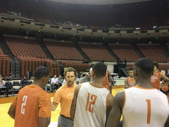 Internet Turns Matthew Mcconaughey S Power Stance At The