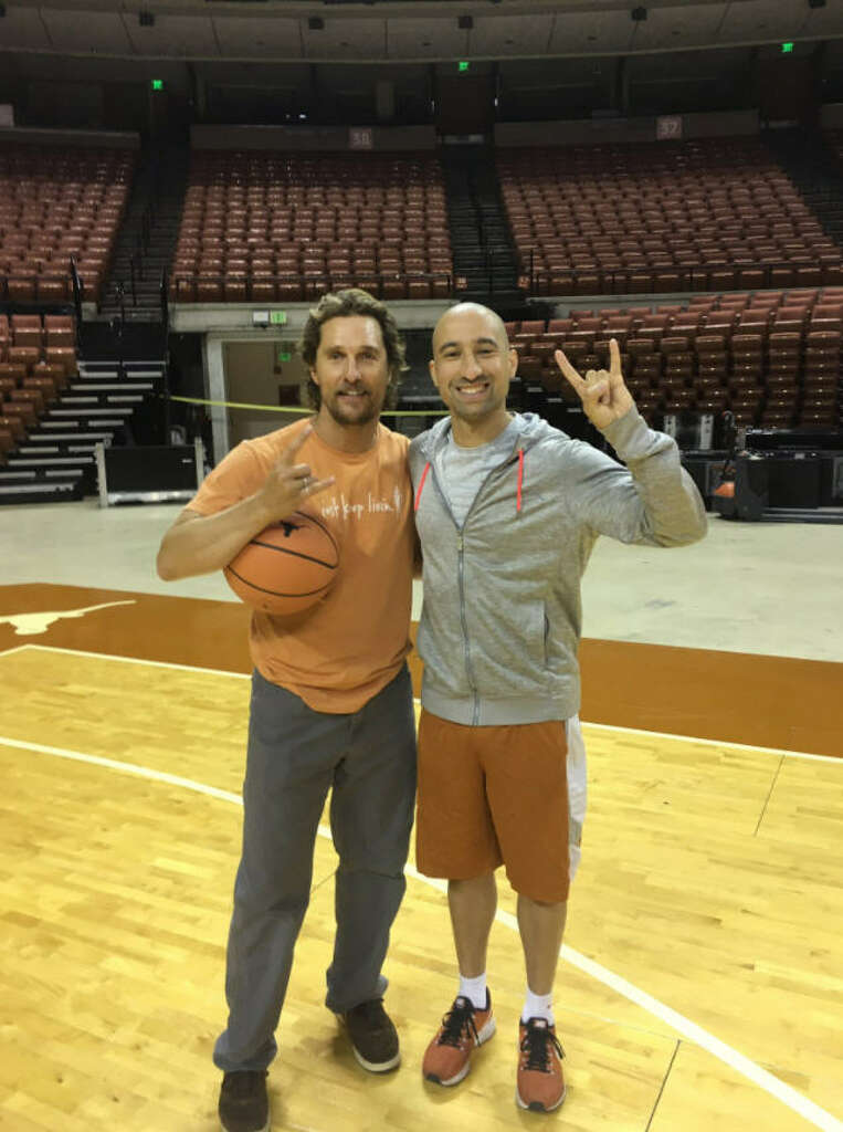 Internet Turns Matthew Mcconaughey S Power Stance At The
