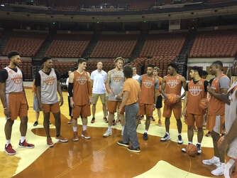 Internet Turns Matthew Mcconaughey S Power Stance At The