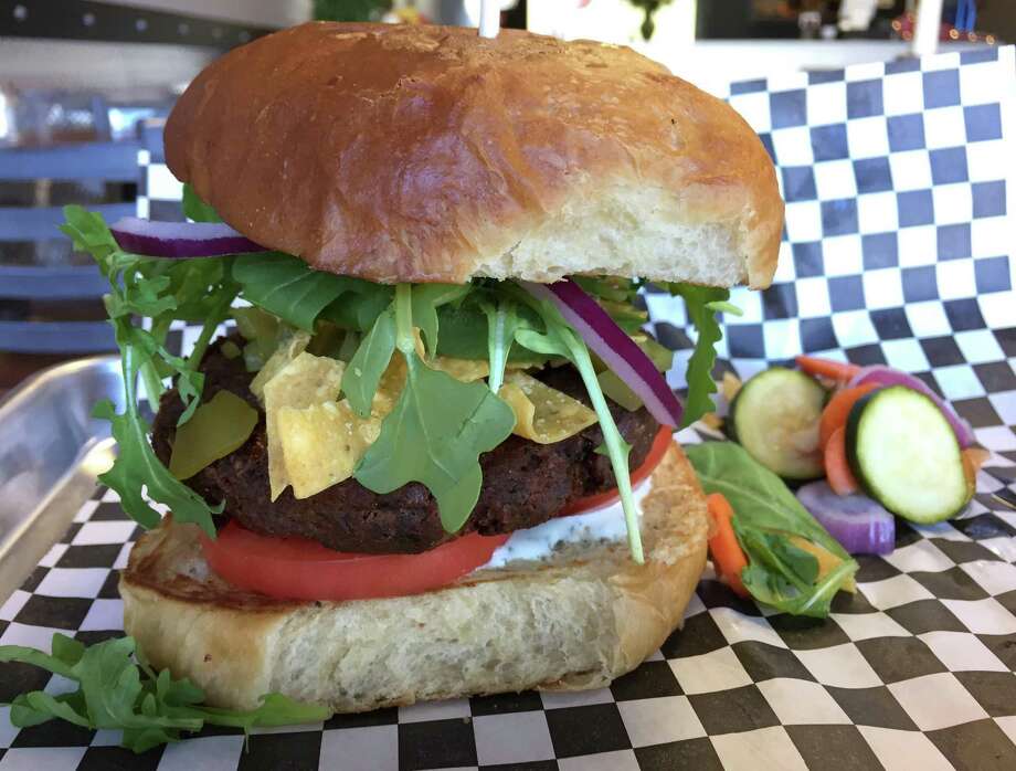 Review Roll Into Benjies Munch For Food Truck Inspired Fun