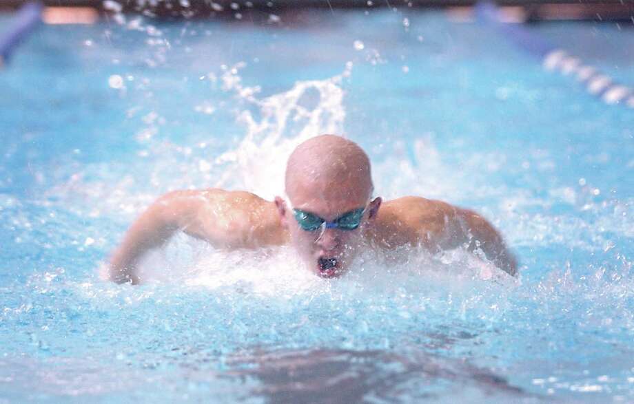 PRESS ARCHIVES Photos from March 2004 The Middletown Press