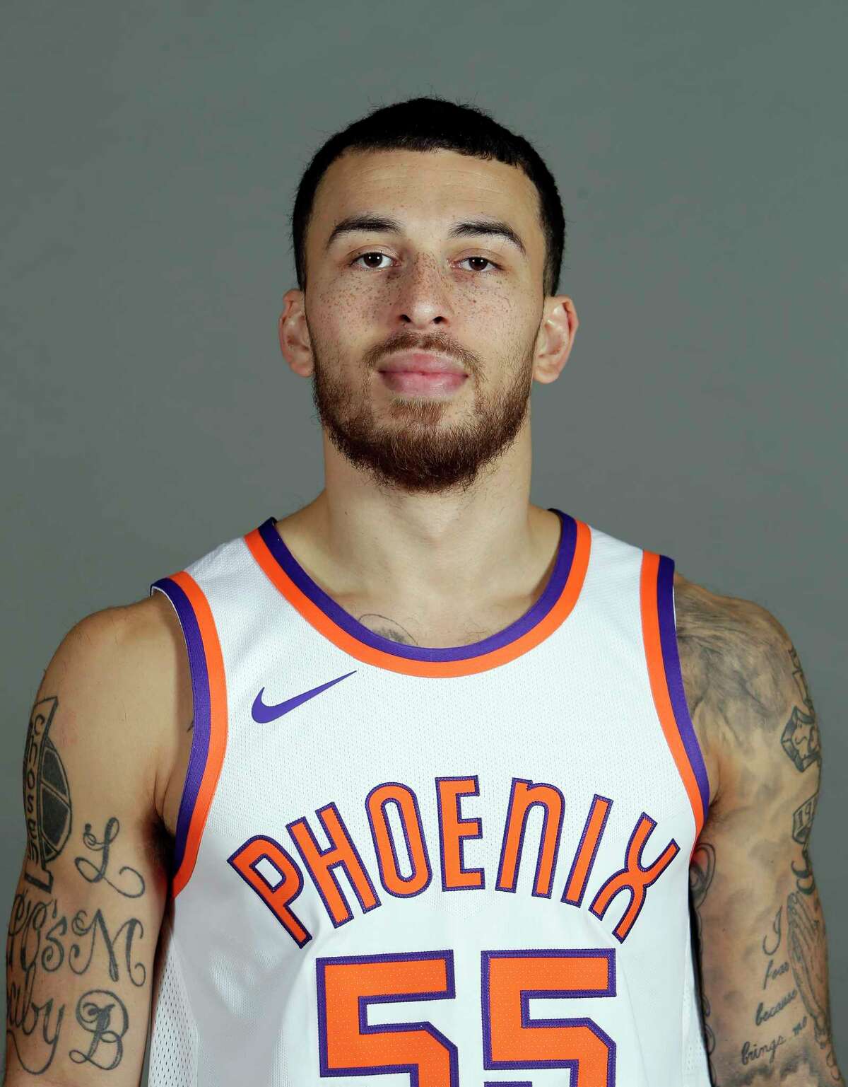 Phoenix Suns Mike James poses during the NBA basketball team media day Monday, Sept. 25, 2017 in Phoenix. (AP Photo/Rick Scuteri)