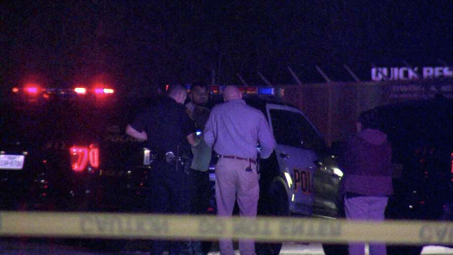 Sapd Gunman At Large After Shooting Tow Truck Driver In