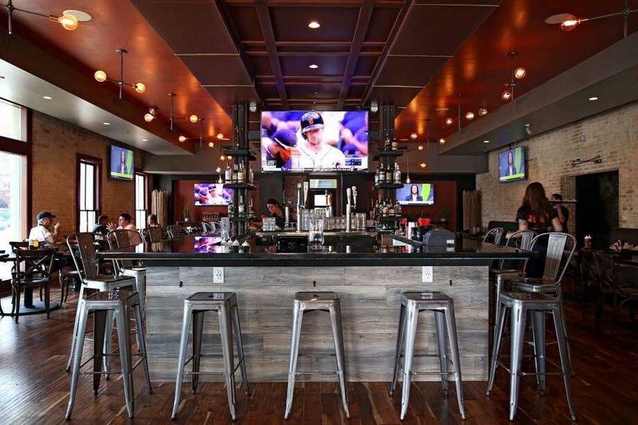 Downtown Smoke The Restaurant Relaunches As Sports Bar And Events The Bar At Smoke Bbq Brew Venue Photo Courtesy Adrian Martinez