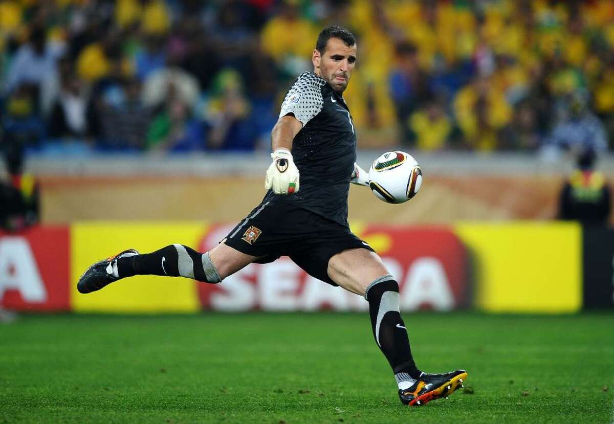DURBAN, SOUTH AFRICA - JUNE 25: Eduardo of Portugal in action during the 2010 FIFA World Cup South Africa Group G match between Portugal and Brazil at Durban Stadium on June 25, 2010 in Durban, South Africa. (Photo by Laurence Griffiths/Getty Images) *** Local Caption *** Eduardo