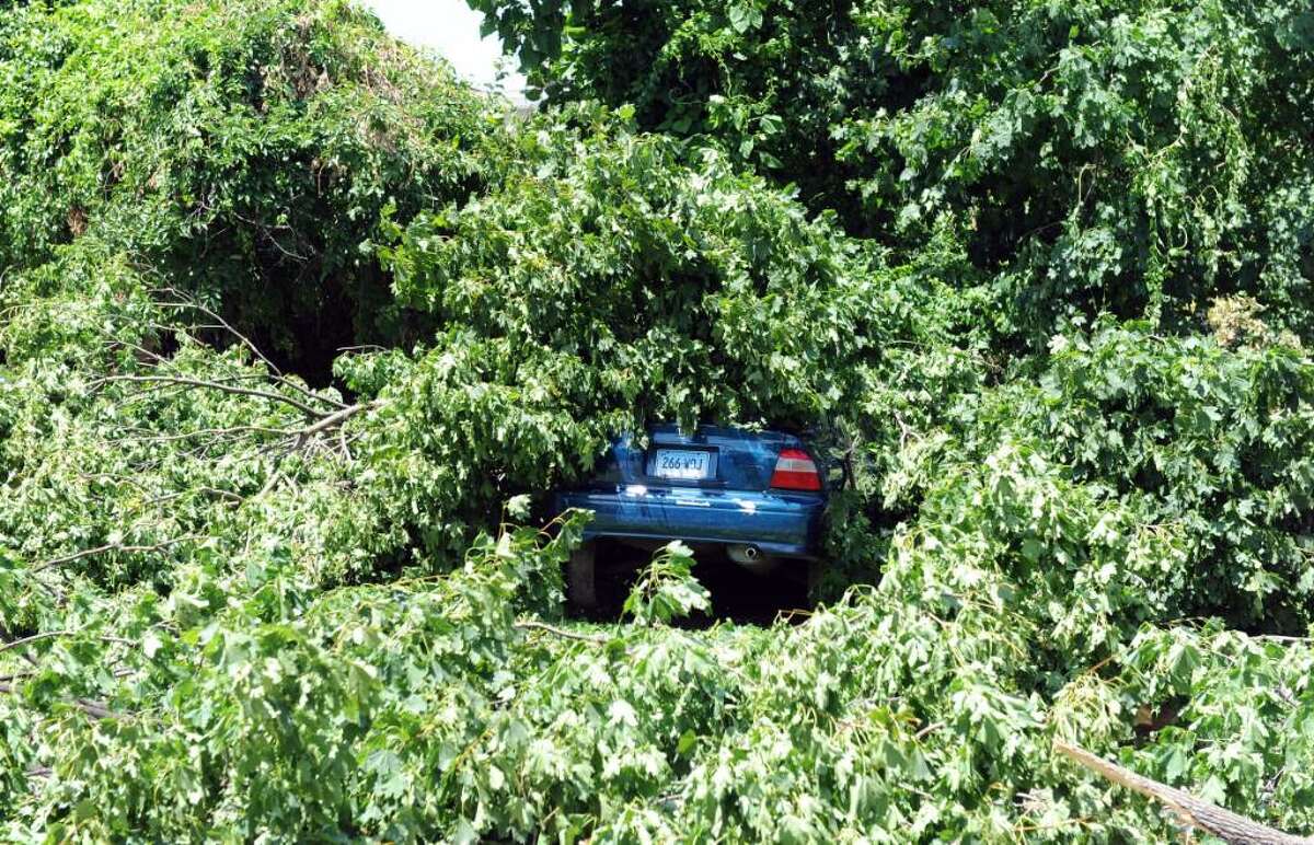 FEMA tours Bridgeport's tornado damage