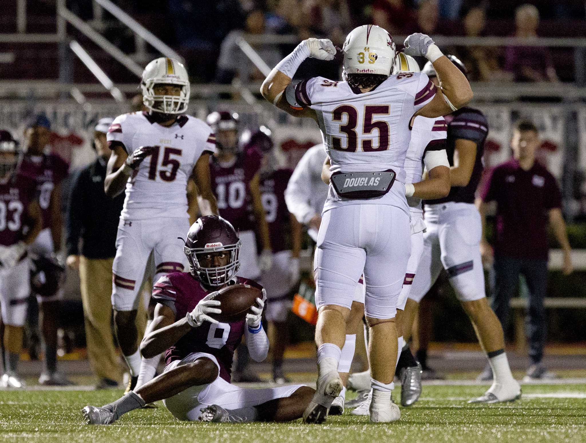 FOOTBALL: Magnolia West tops Magnolia, moves to 6-0