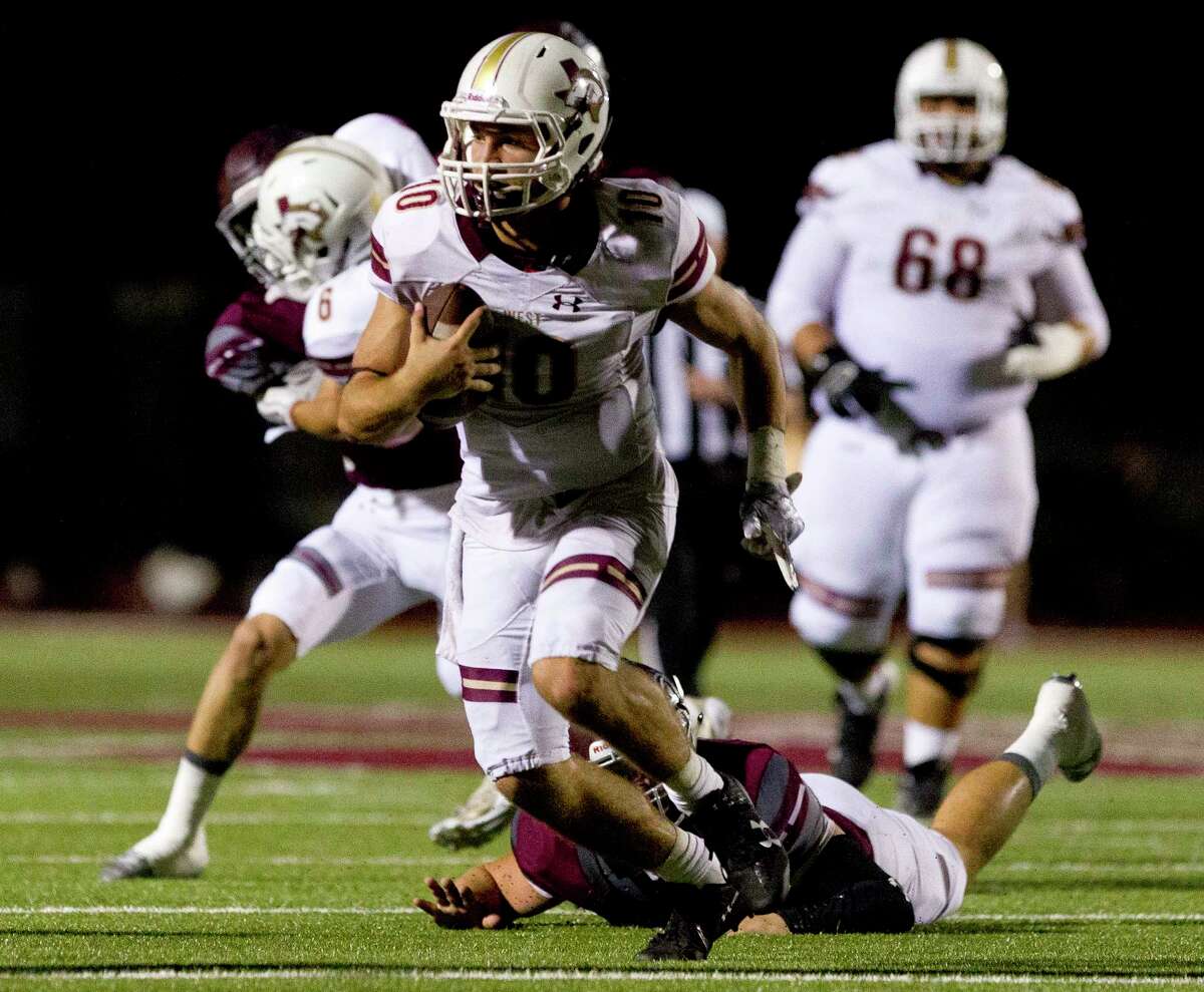 Football: Magnolia West Tops Magnolia, Moves To 6-0