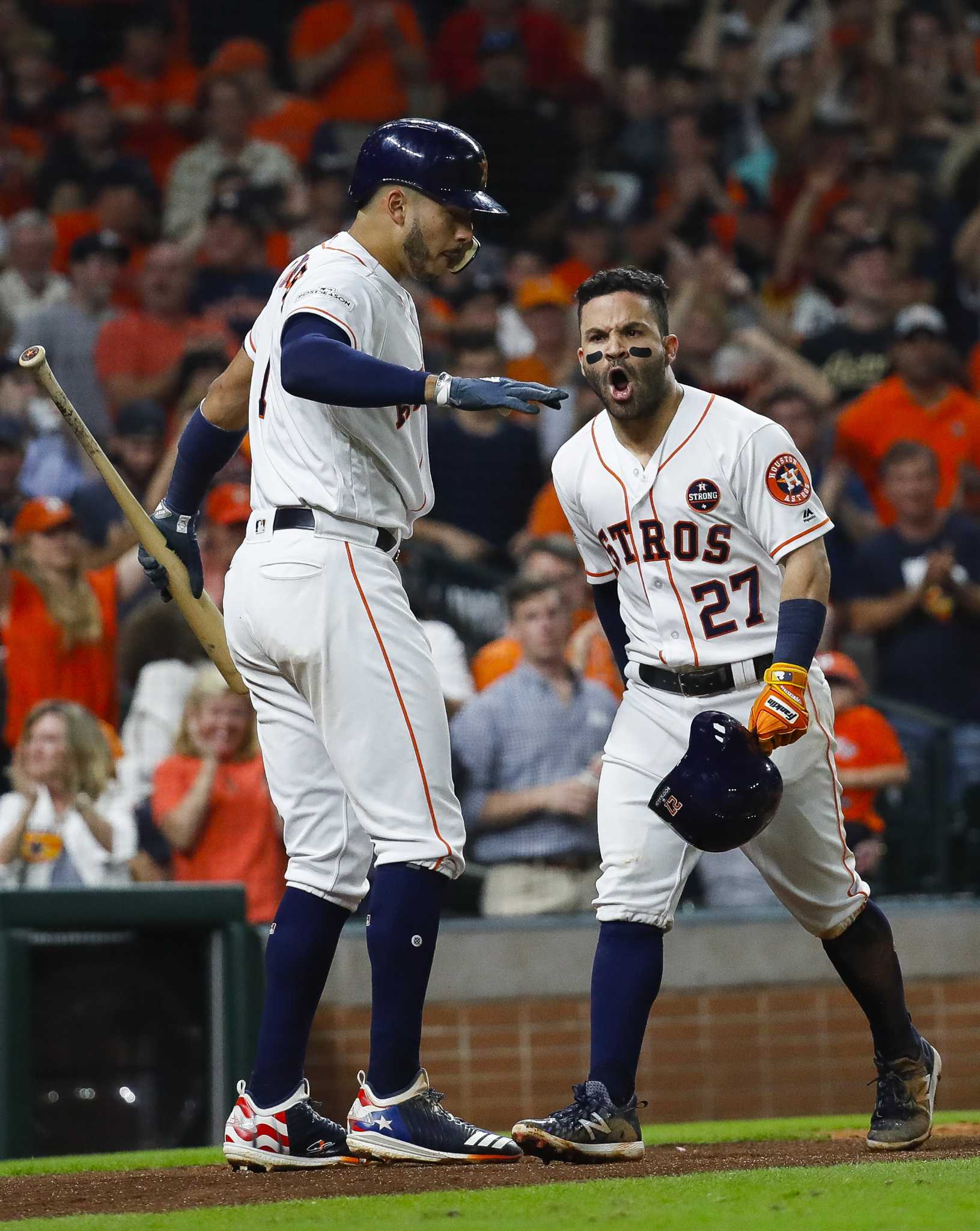 Astros' World Series run lifts Houston amid Harvey recovery