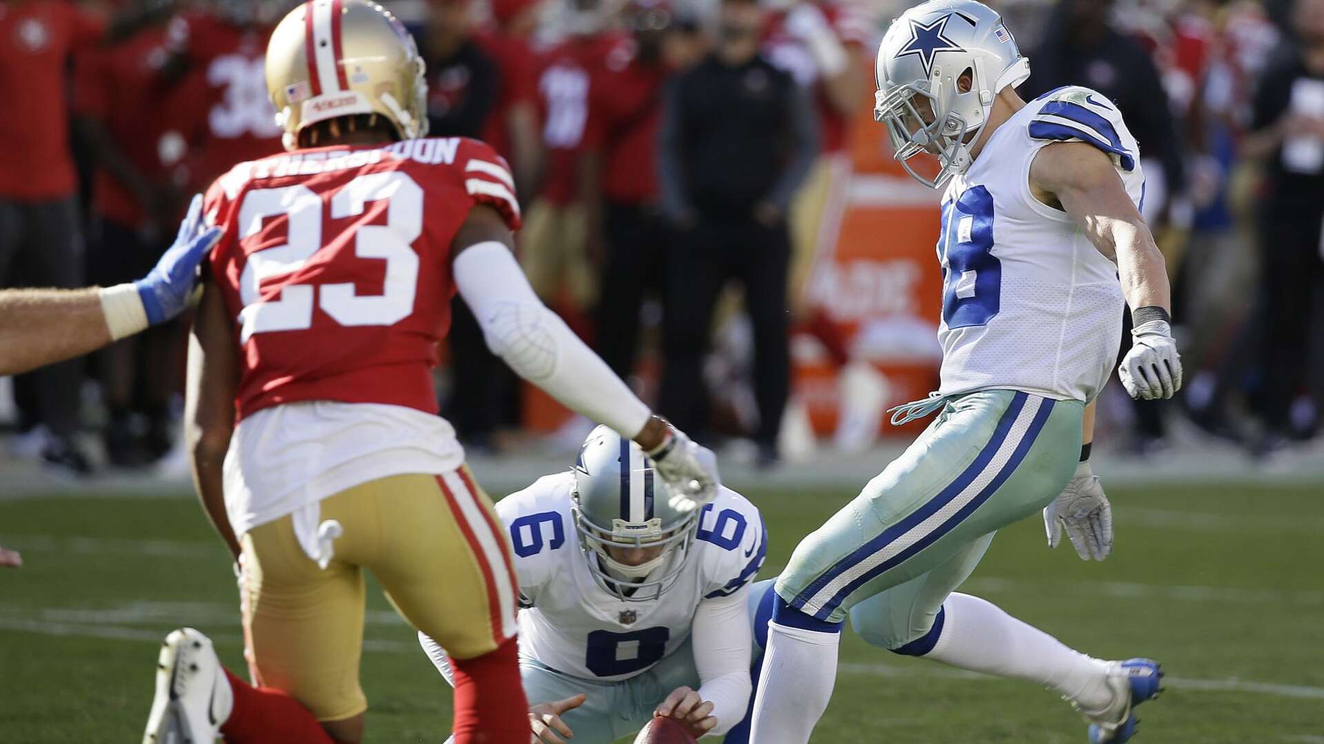Safety Jeff Heath fills in for injured Cowboys kicker Dan Bailey