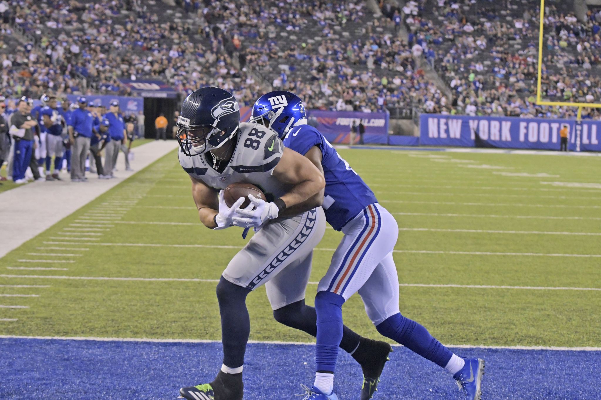 Report: Seahawks dangling TE Jimmy Graham as trade bait for LT