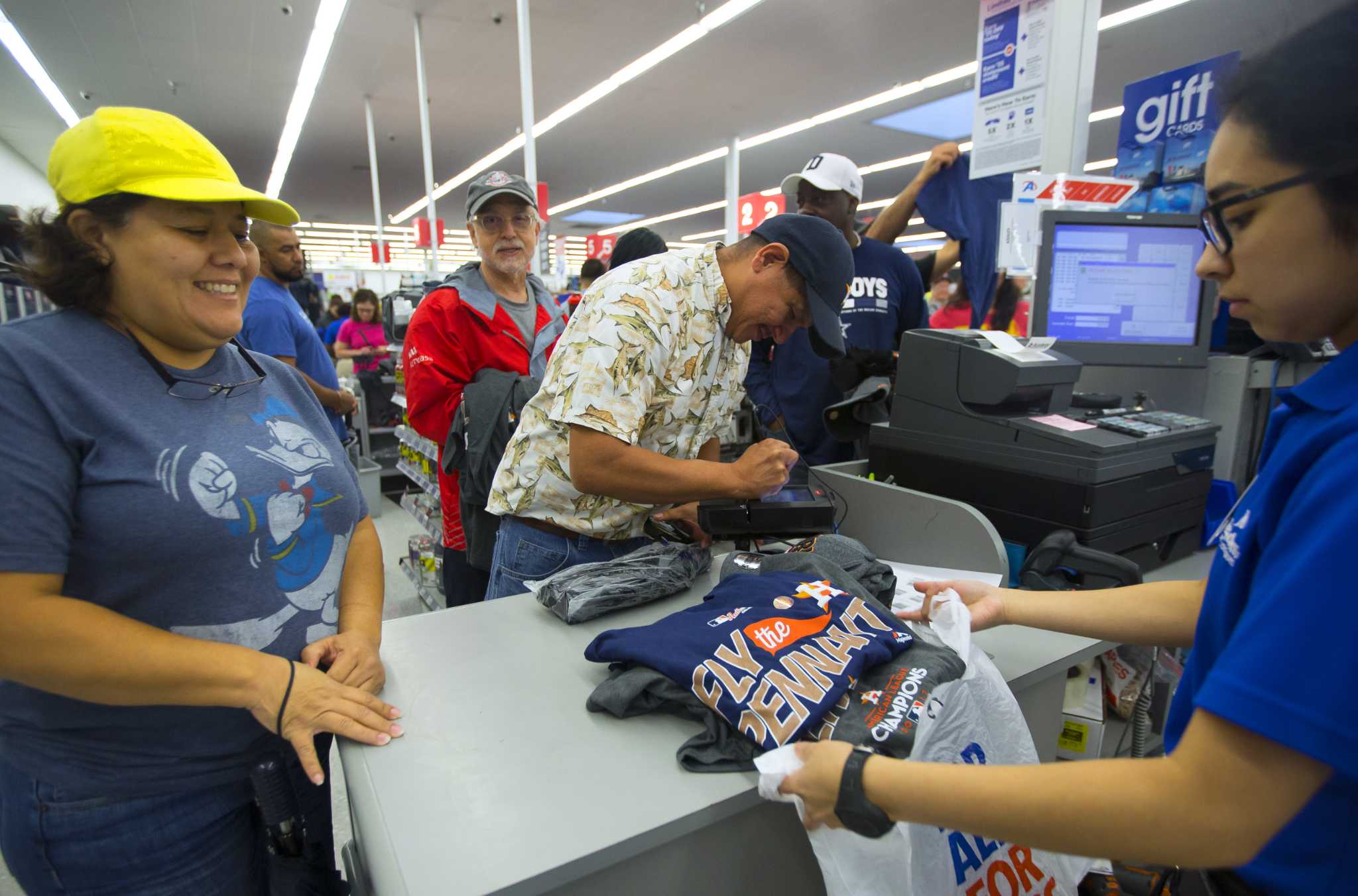 World Series schedule released, Astros AL championship gear flies off store  shelves