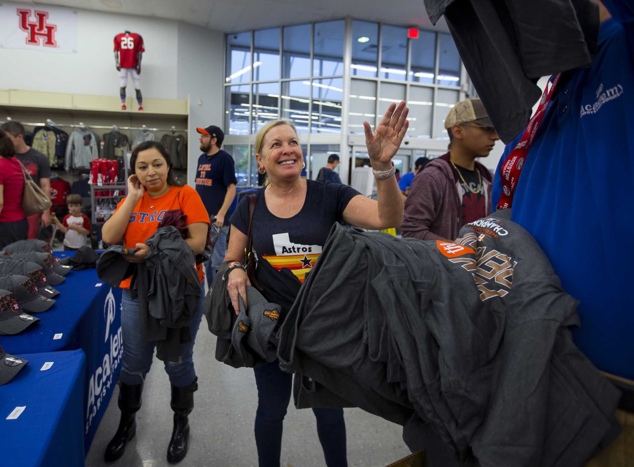 World Series schedule released, Astros AL championship gear flies off store  shelves